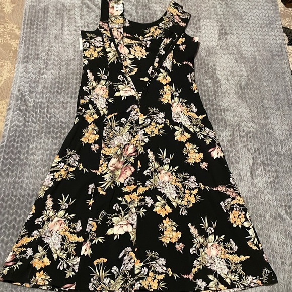 NWT Danny & Nicole 2 Piece Blazer and Maxi Dress. Size 18. - Picture 14 of 16